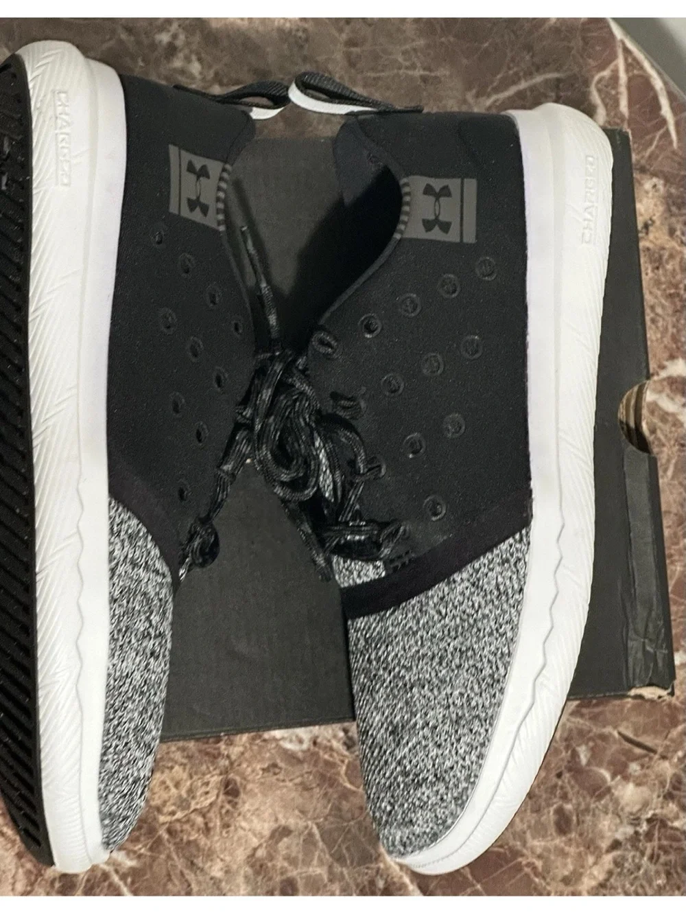 Under Armour Womens Charged Gray/Black Shoes Sneakers Sz 5.5